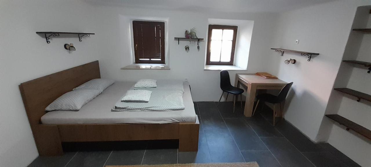 שקופיה-לוקה Apartment Slovan מראה חיצוני תמונה