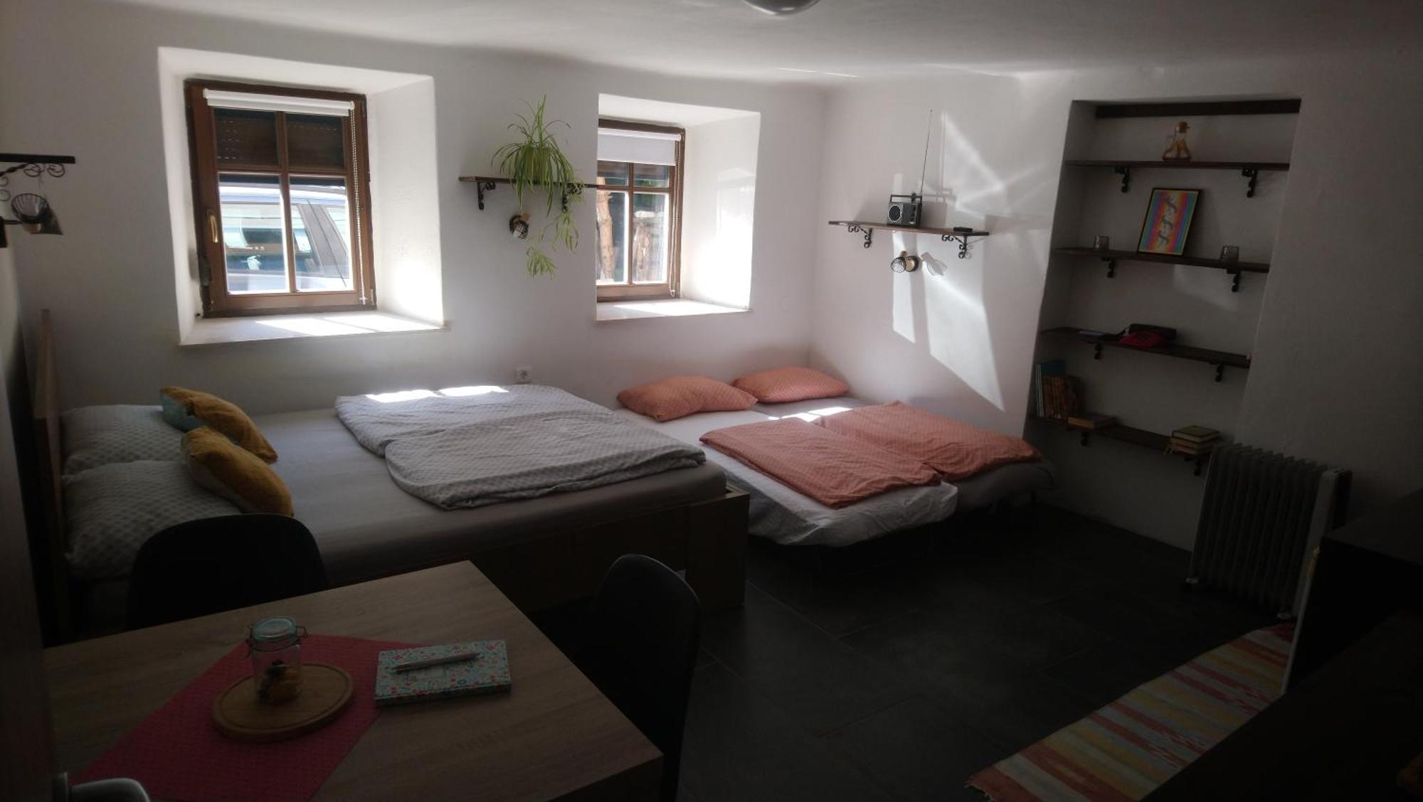 שקופיה-לוקה Apartment Slovan מראה חיצוני תמונה